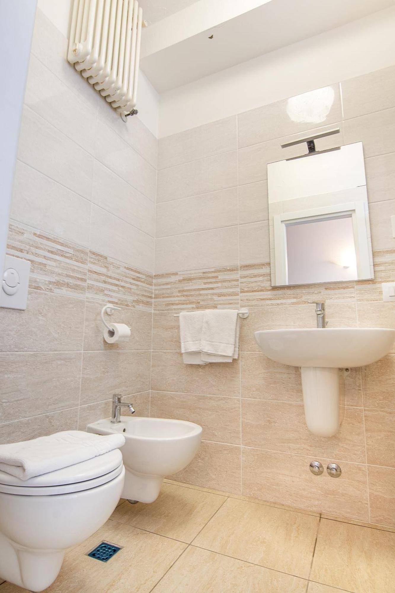 Hotel Santiago Римини Екстериор снимка